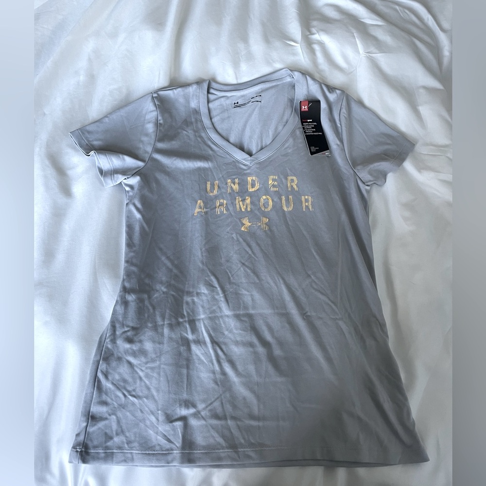 Under Armour women’s keep cool, headgear gray T-shirt